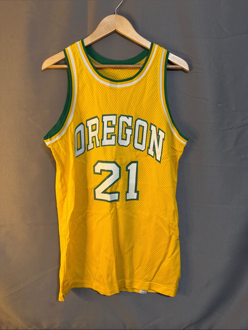 Champion Yellow & Green Oregon Basketball Jersey #21